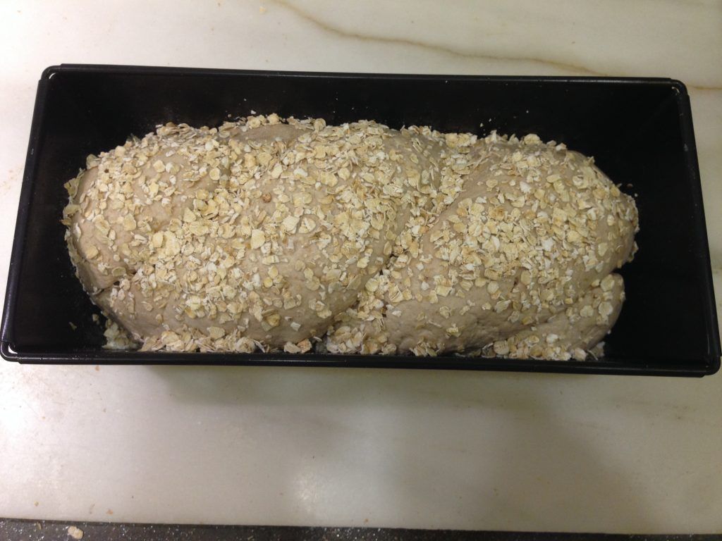 Espolvoreamos con copos de avena